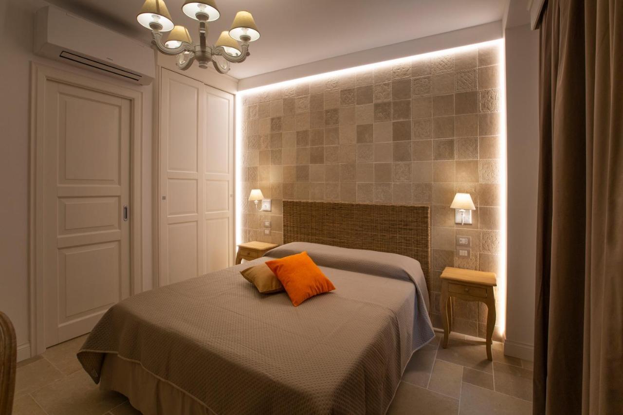 La Posta Del Guardiano Bed & Breakfast เวียสเต ภายนอก รูปภาพ
