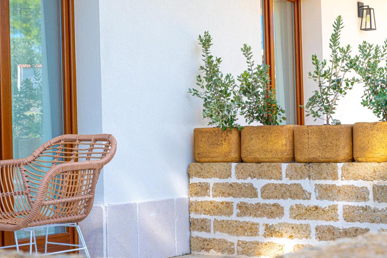 La Posta Del Guardiano Bed & Breakfast เวียสเต ภายนอก รูปภาพ